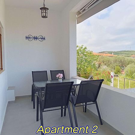 Keti'S Apartments Неа Мудания Екстериор снимка