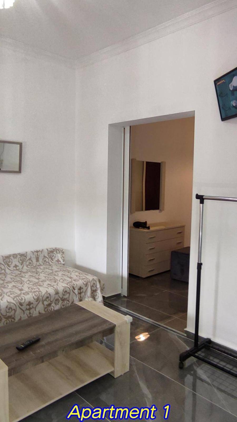 Keti'S Apartments Неа Мудания Екстериор снимка